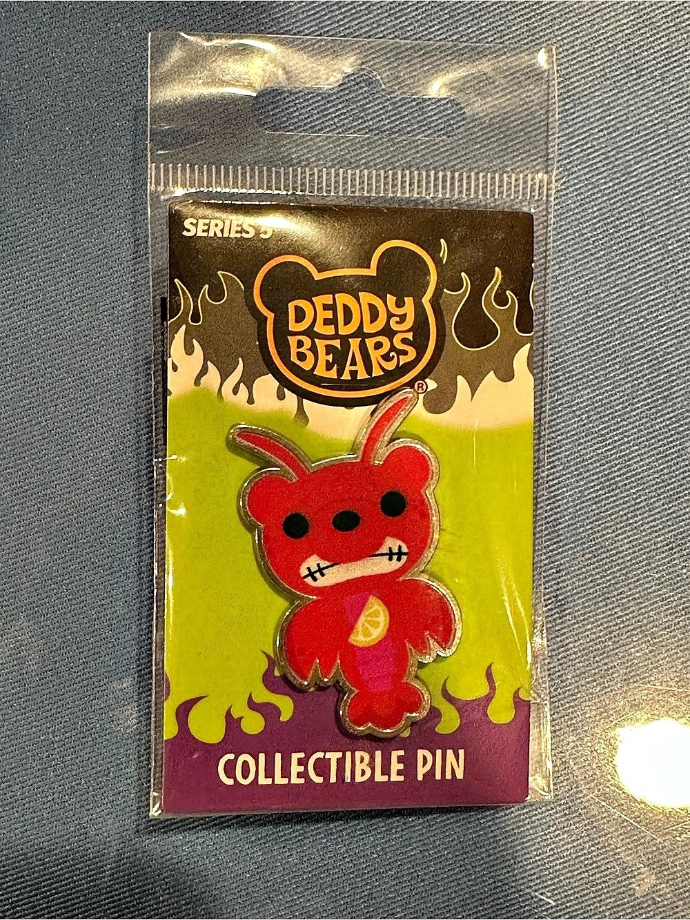 Deddy Bears Series 5 collectible Pin Hank Hotpot